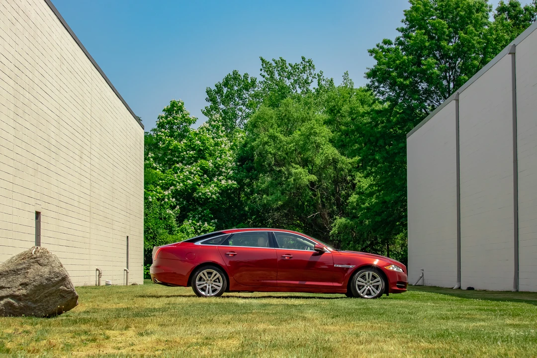 2011 Jaguar X351 XJ - Image 21 of 31