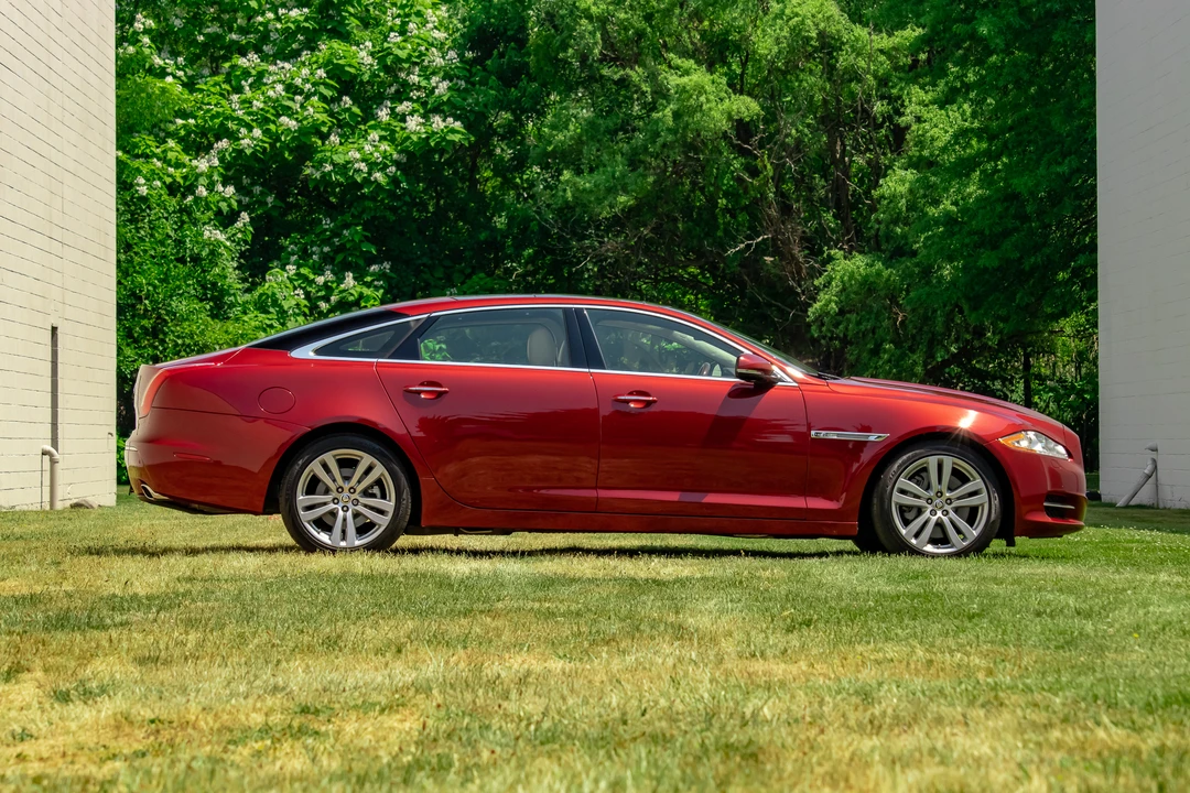 2011 Jaguar X351 XJ - Image 22 of 31