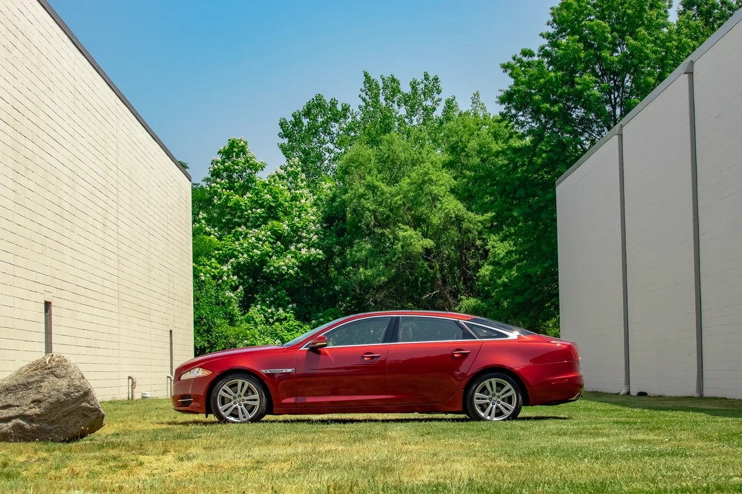 2011 Jaguar X351 XJ - Image 31 of 31