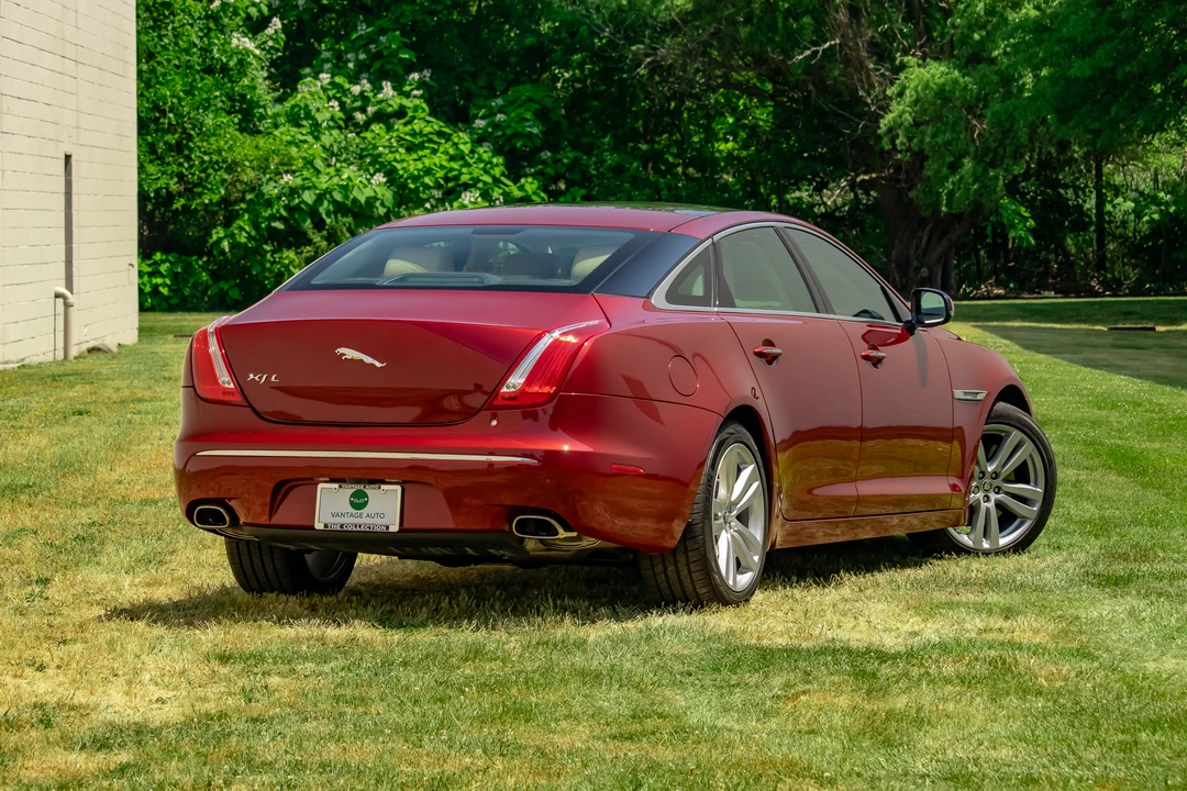 2011 Jaguar X351 XJ - Image 25 of 31