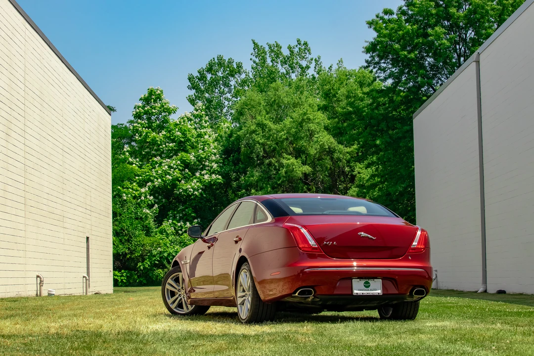 2011 Jaguar X351 XJ - Image 29 of 31
