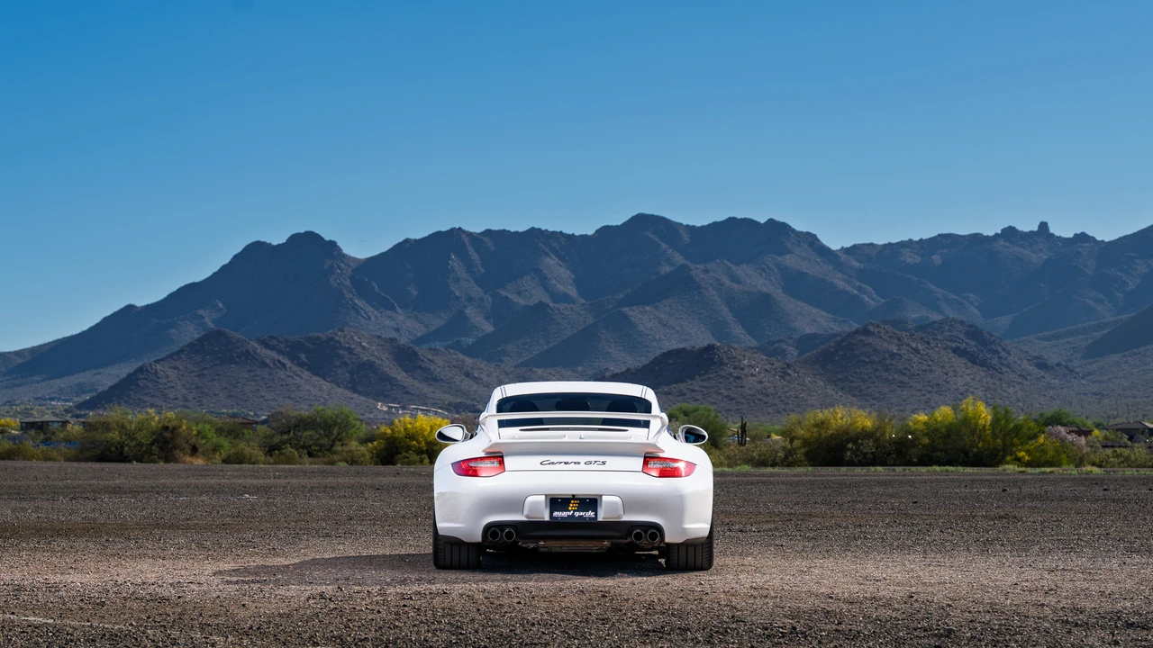2011 Porsche 997 Carrera GTS - Image 18 of 31