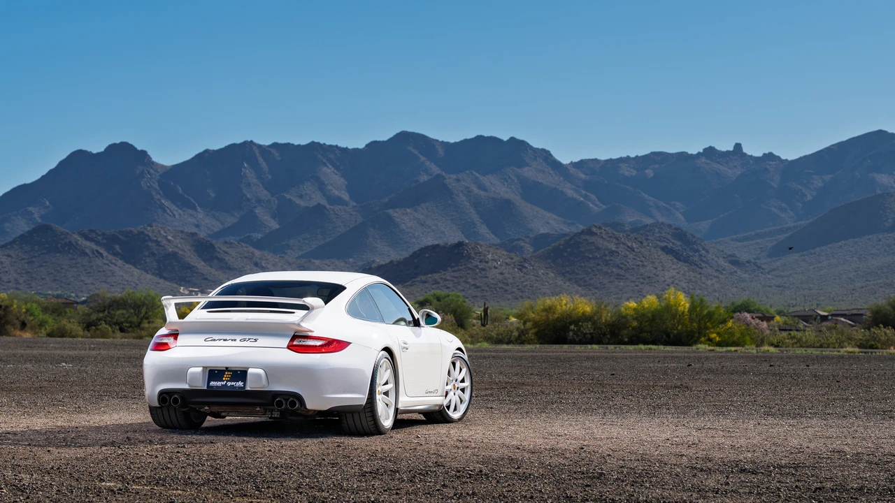 2011 Porsche 997 Carrera GTS - Image 23 of 31