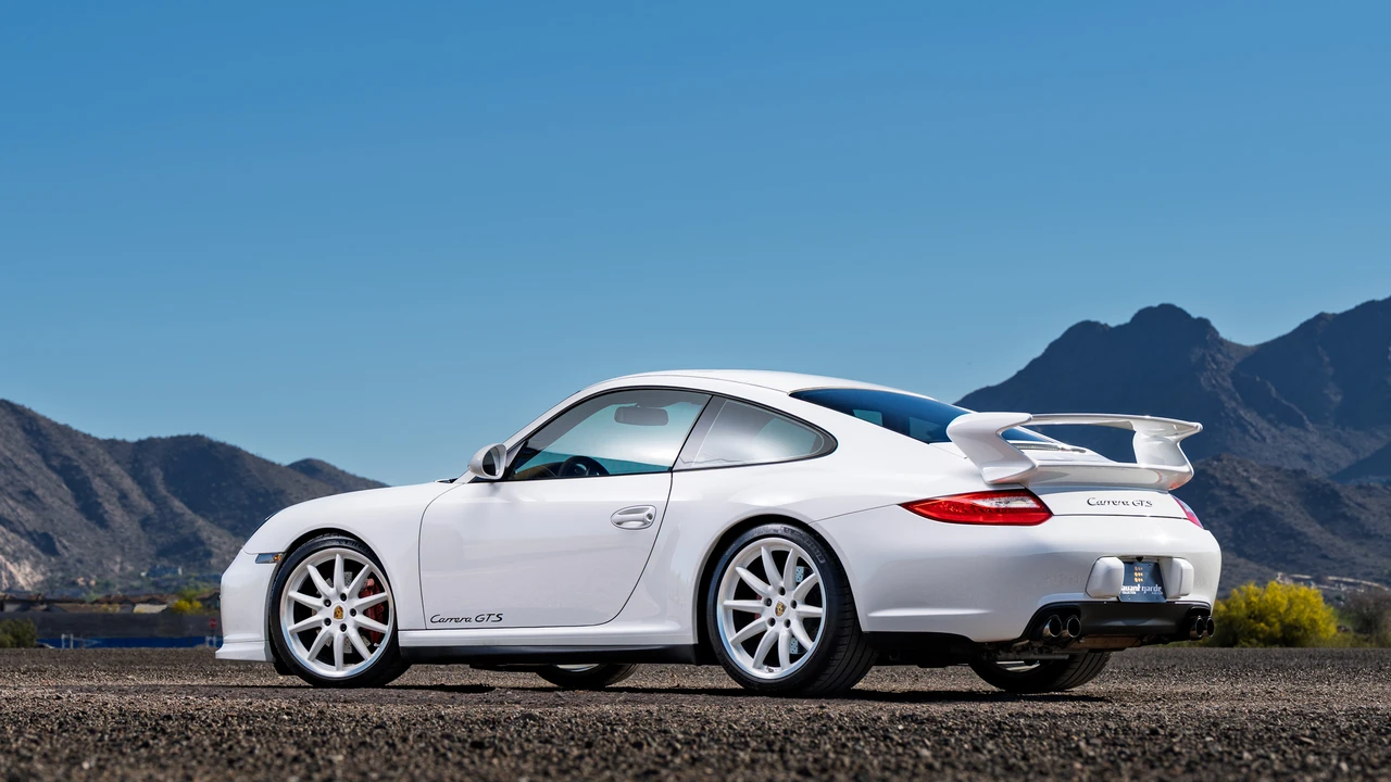 2011 Porsche 997 Carrera GTS - Image 28 of 31