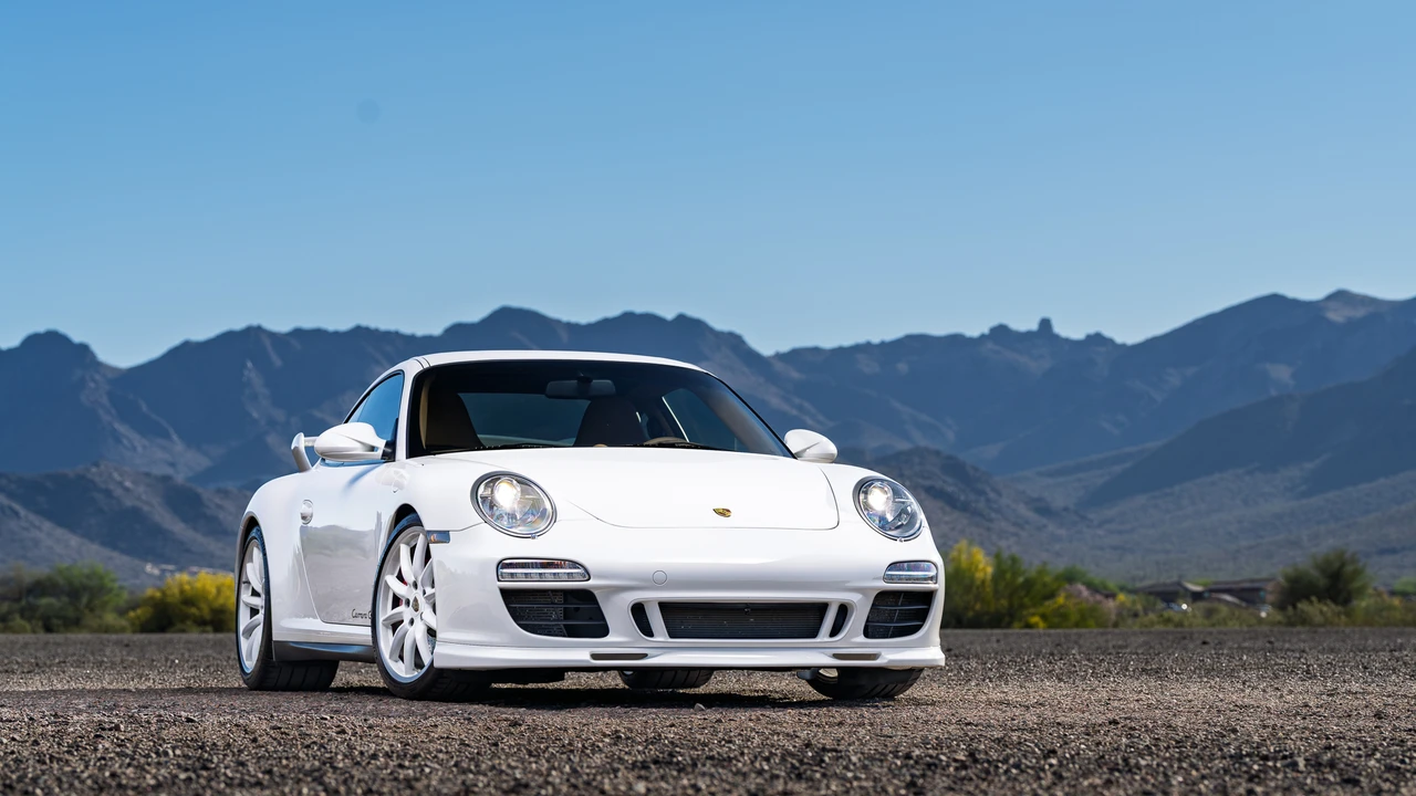 2011 Porsche 997 Carrera GTS - Image 7 of 31