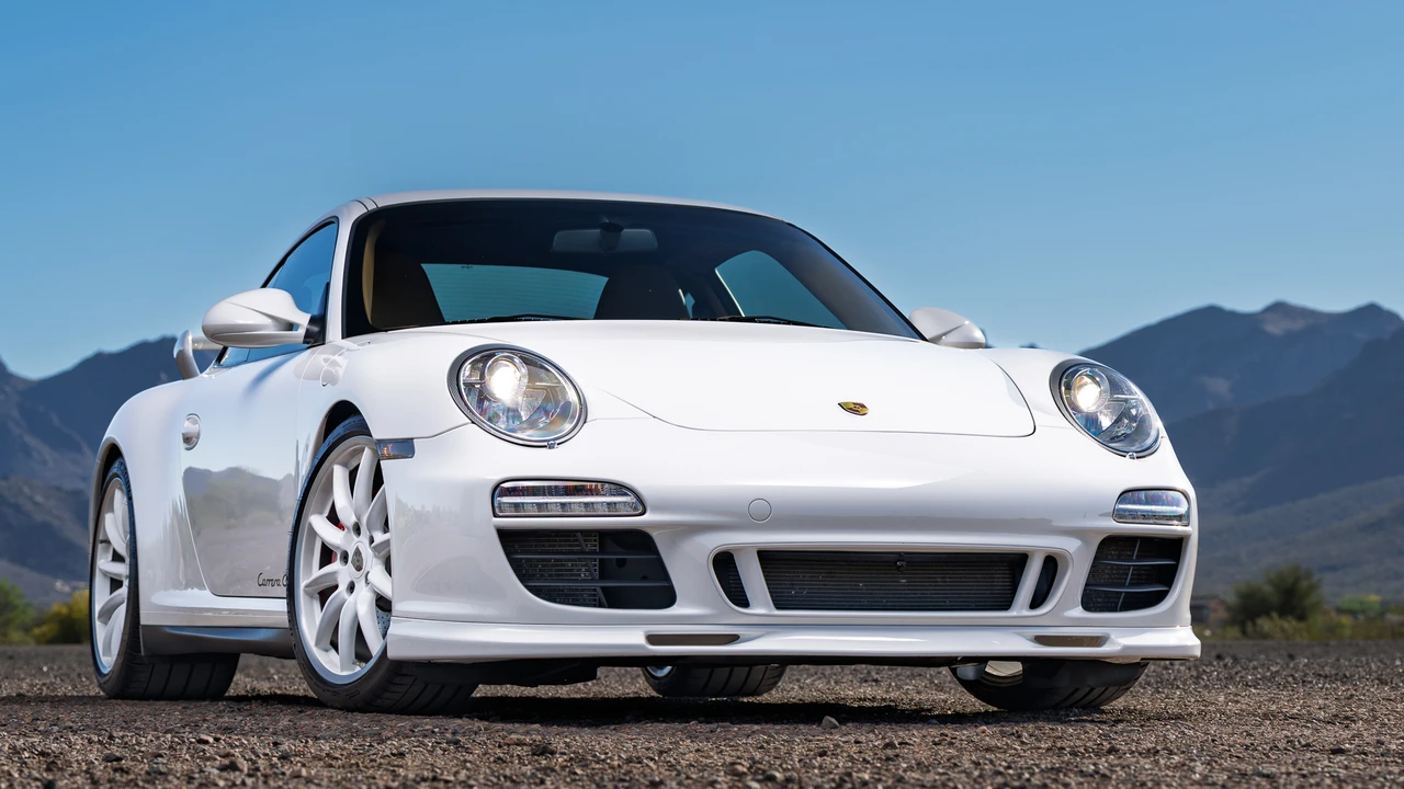 2011 Porsche 997 Carrera GTS - Image 8 of 31