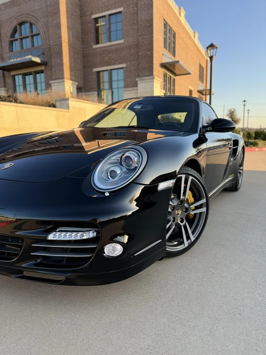 2011 Porsche 997 Turbo - Image 16 of 31