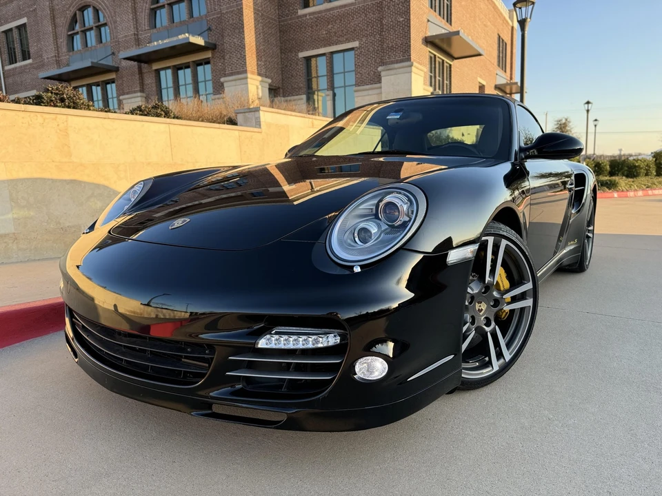 2011 Porsche 997 Turbo - Image 8 of 31