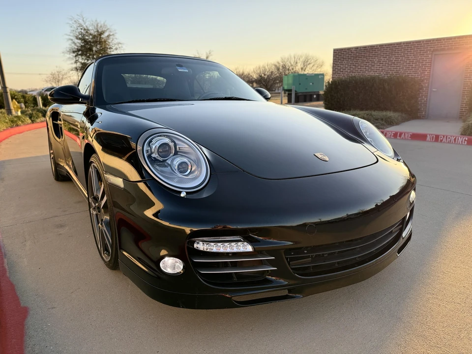 2011 Porsche 997 Turbo - Image 14 of 31