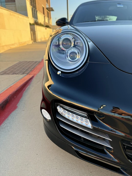 2011 Porsche 997 Turbo - Image 23 of 31
