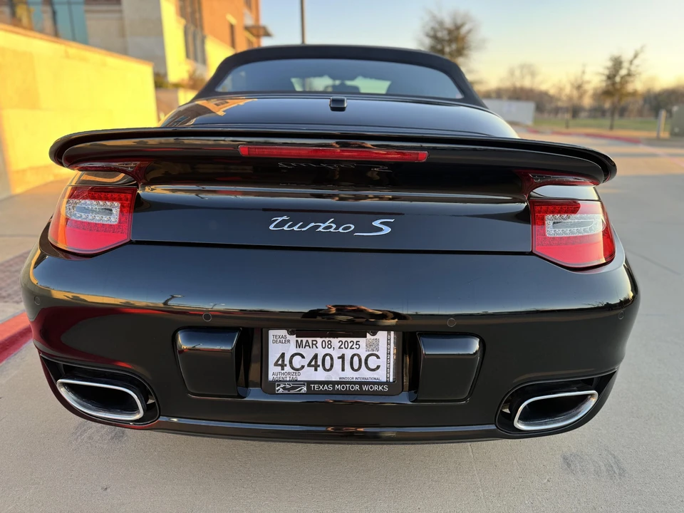 2011 Porsche 997 Turbo - Image 10 of 31