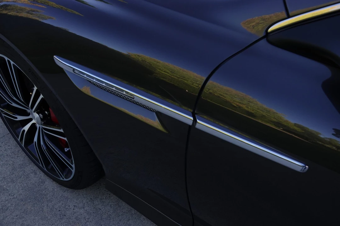 2012 Aston Martin Virage (2011-2012) - Image 28 of 31