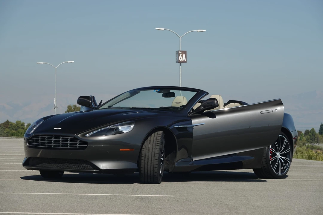 2012 Aston Martin Virage (2011-2012) - Image 2 of 31