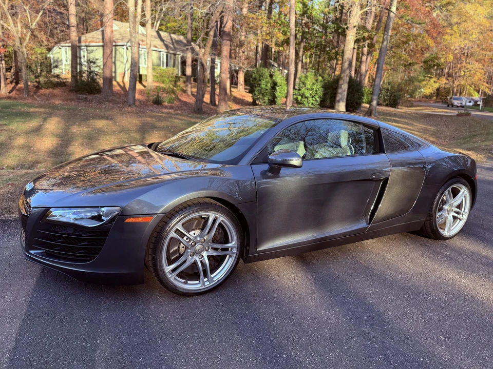 2012 Audi 42 R8 - Image 2 of 31