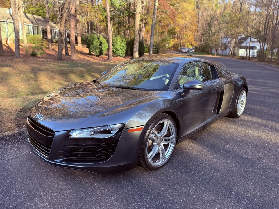 2012 Audi 42 R8 - Image 4 of 31