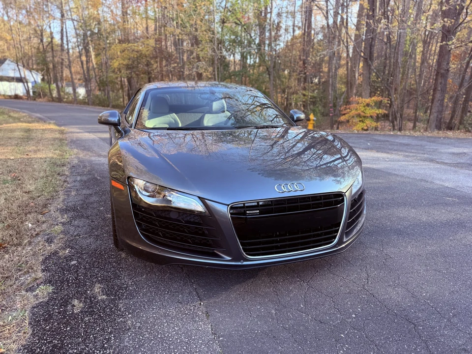 2012 Audi 42 R8 - Image 10 of 31