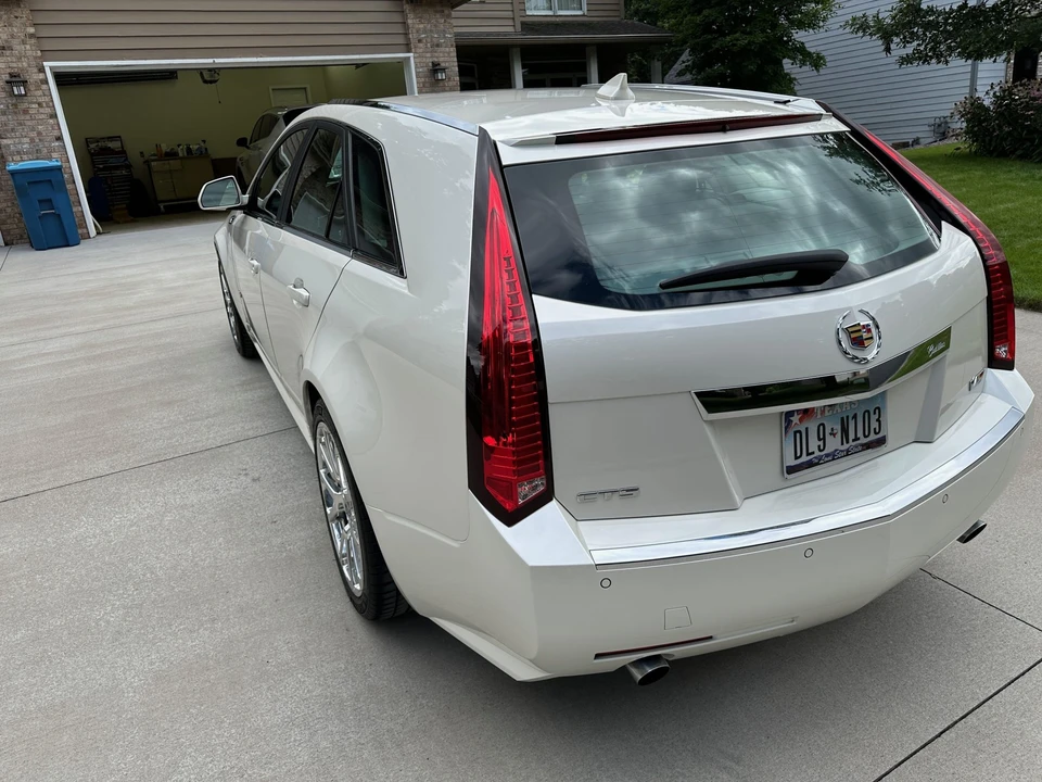 2012 Cadillac CTS-V 2nd Gen - Image 10 of 31