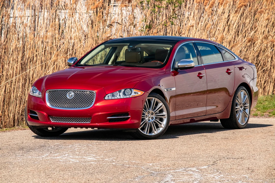 2012 Jaguar X351 XJ - Image 2 of 31