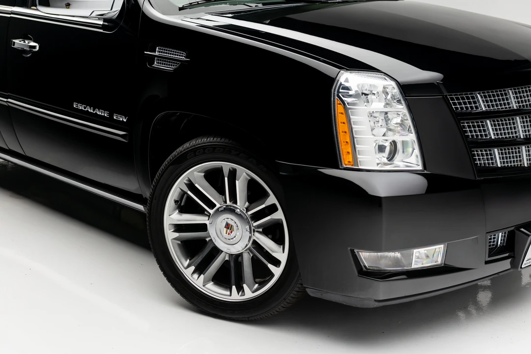 2013 Cadillac Escalade & EXT 3rd Gen - Image 14 of 31