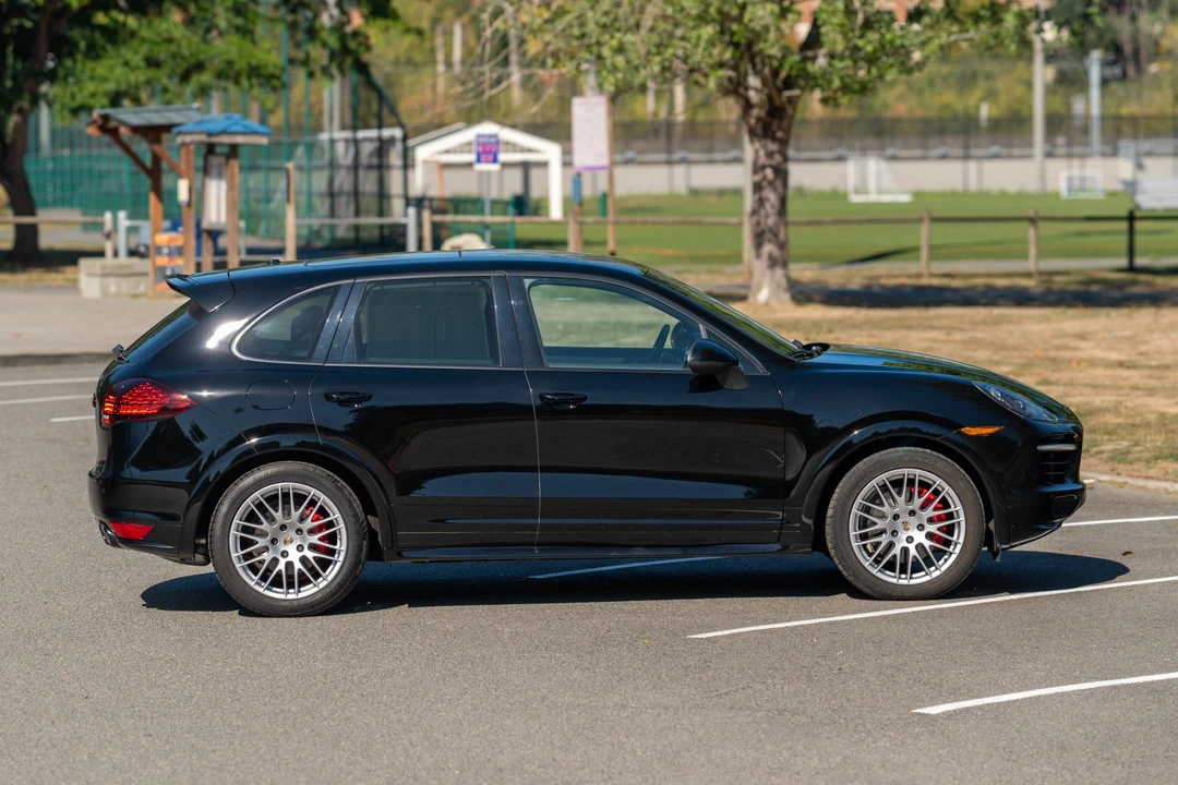 2013 Porsche 958 Cayenne GTS - Image 30 of 31