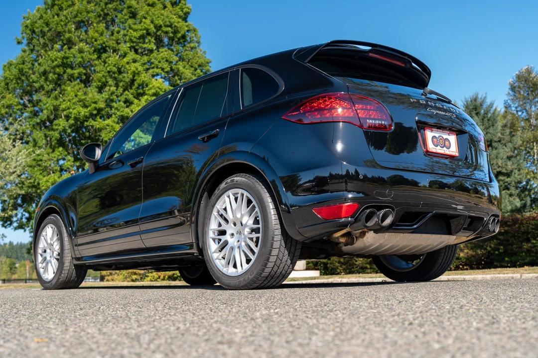2013 Porsche 958 Cayenne GTS - Image 11 of 31