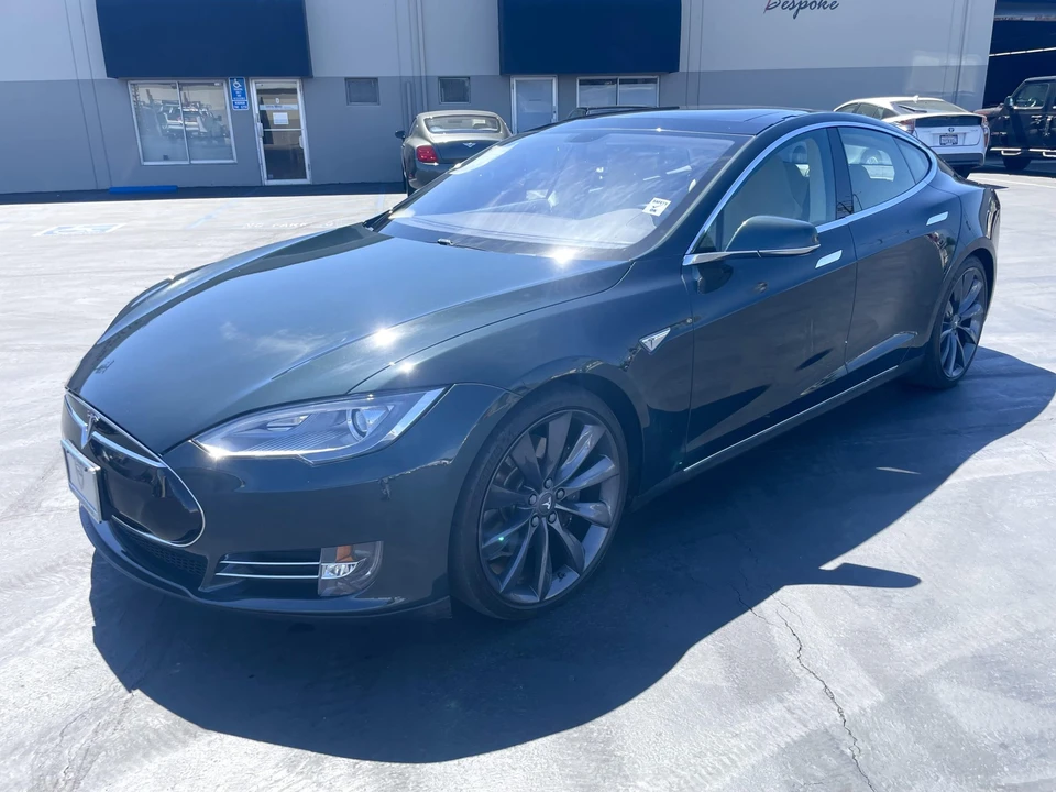 2013 Tesla Model S - Image 9 of 31