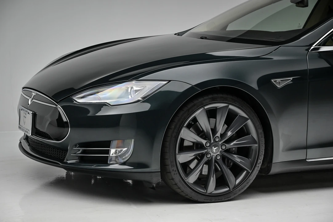 2013 Tesla Model S - Image 17 of 31