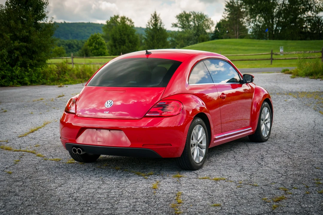 2013 Volkswagen A5 Beetle - Image 12 of 31