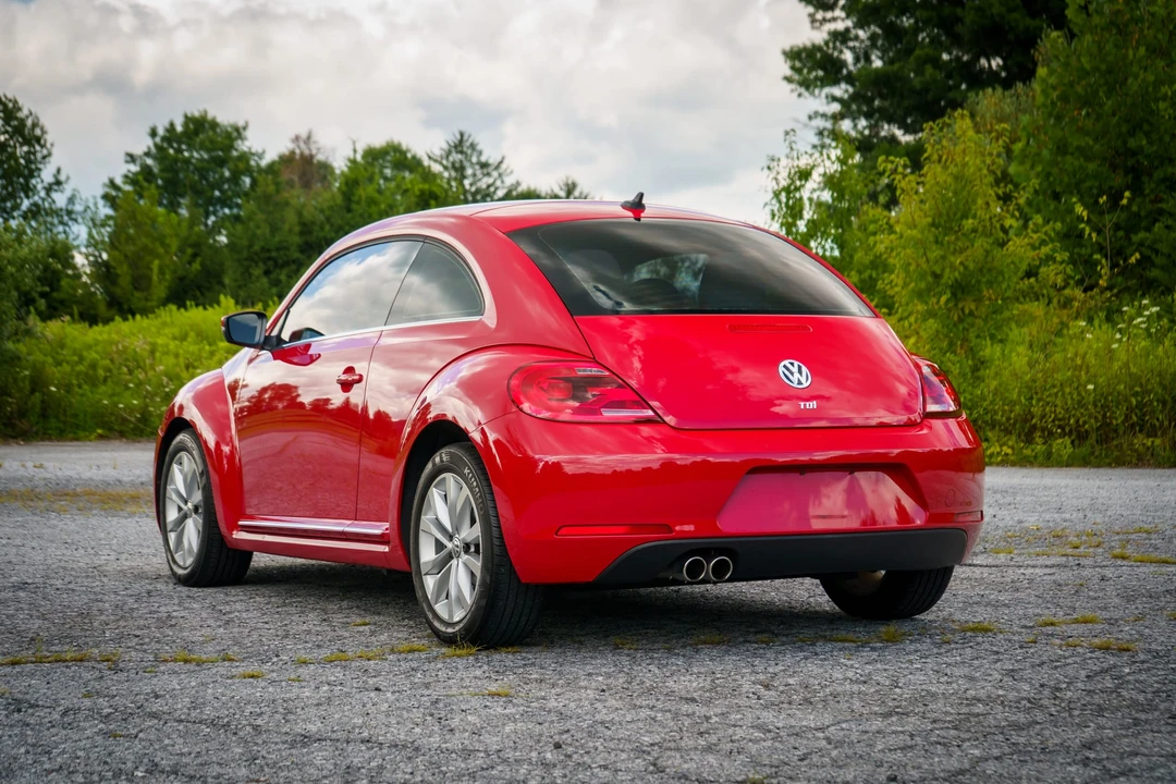 2013 Volkswagen A5 Beetle - Image 7 of 31