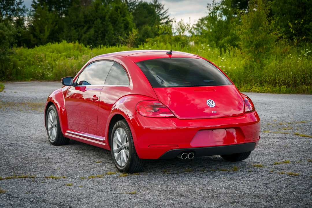 2013 Volkswagen A5 Beetle - Image 8 of 31