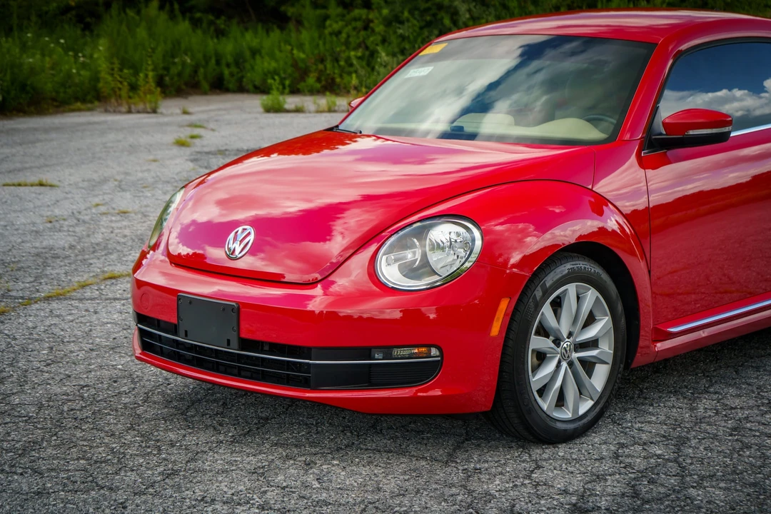 2013 Volkswagen A5 Beetle - Image 28 of 31