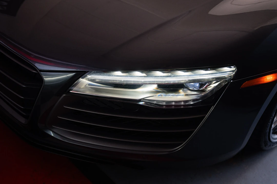 2014 Audi 42 R8 - Image 21 of 31