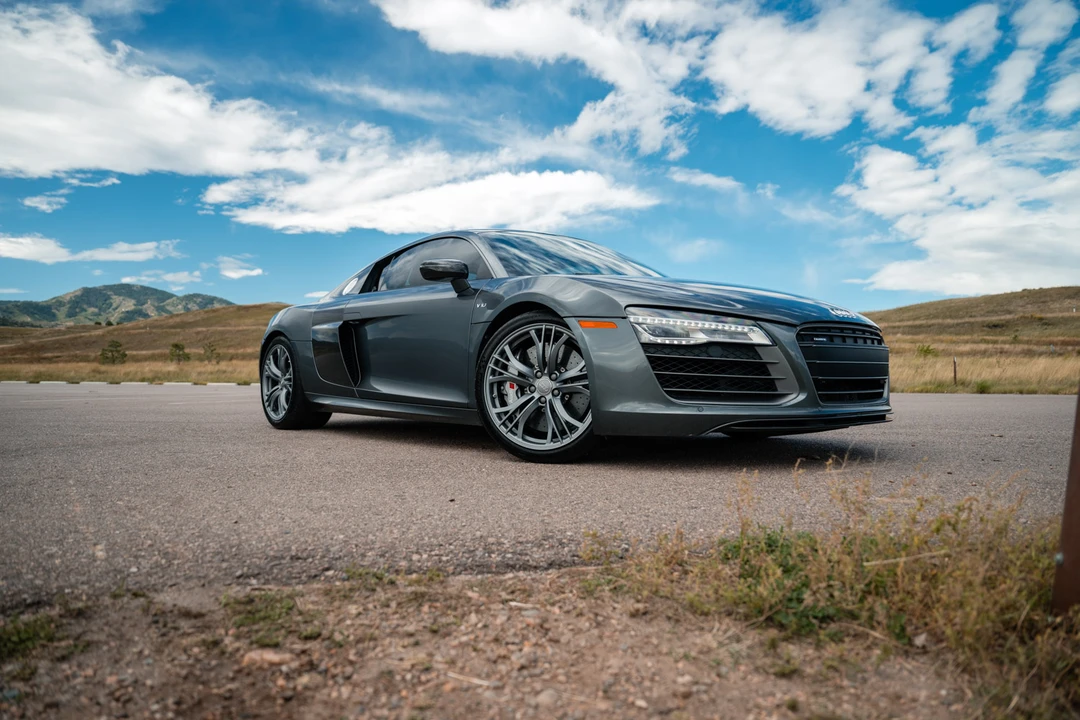 2014 Audi 42 R8 - Image 9 of 31