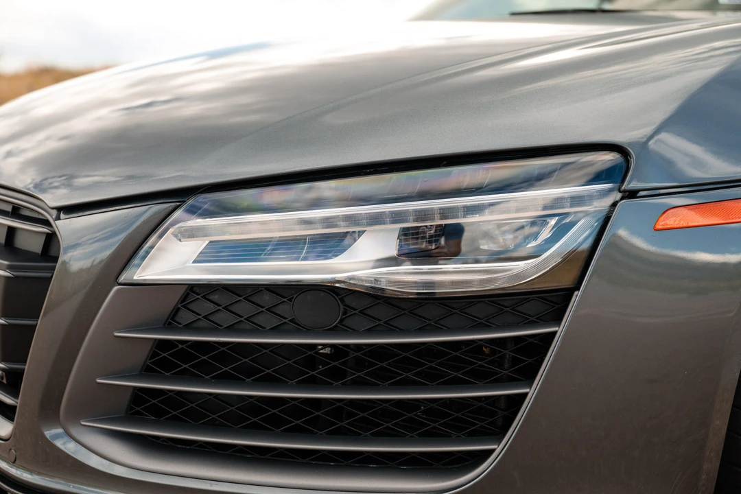 2014 Audi 42 R8 - Image 19 of 31