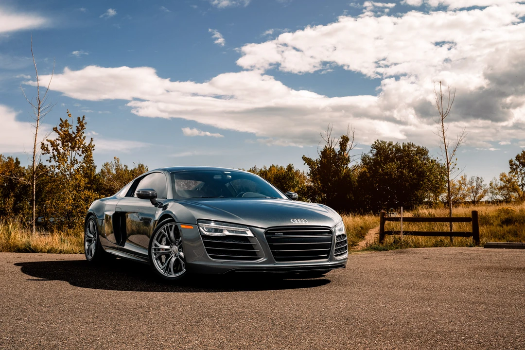 2014 Audi 42 R8 - Image 2 of 31