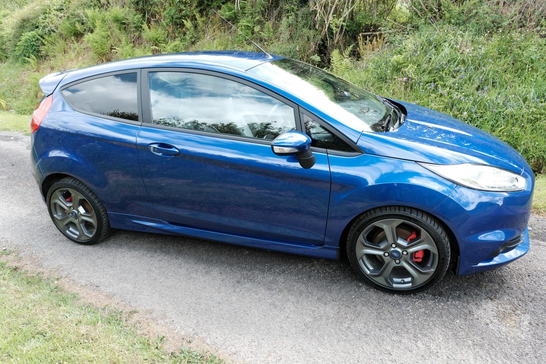 2014 Ford Fiesta - Image 11 of 31