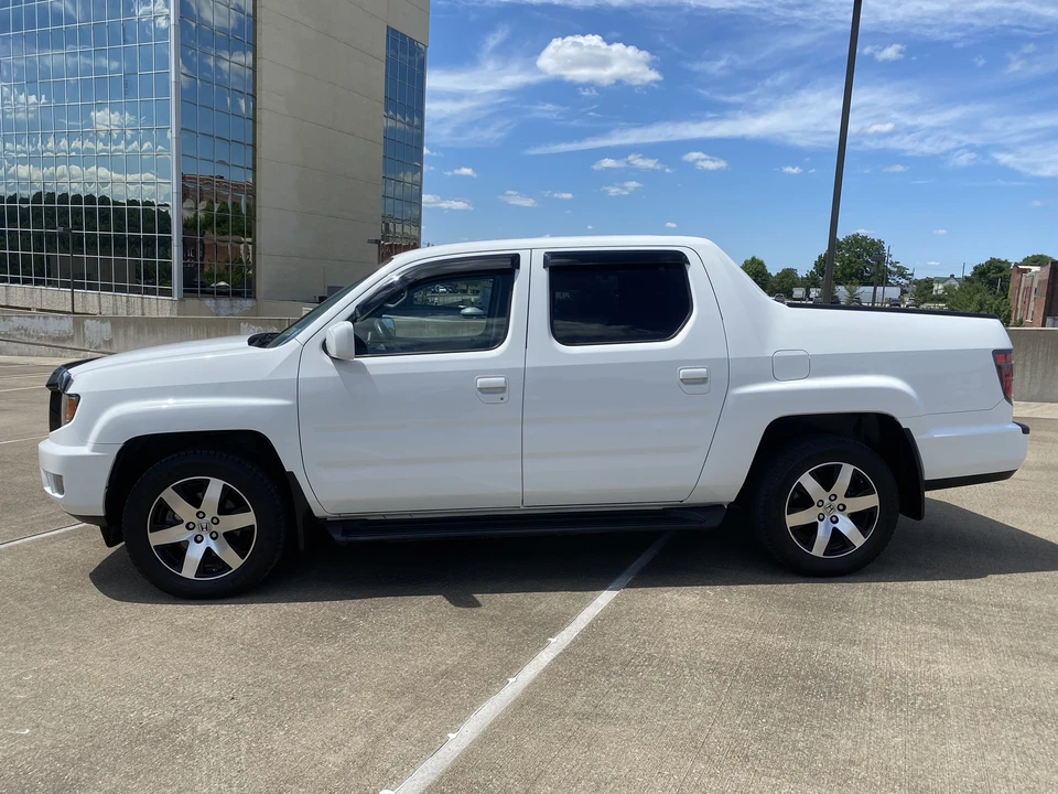2014 Honda Ridgeline 1st Gen - Image 17 of 31
