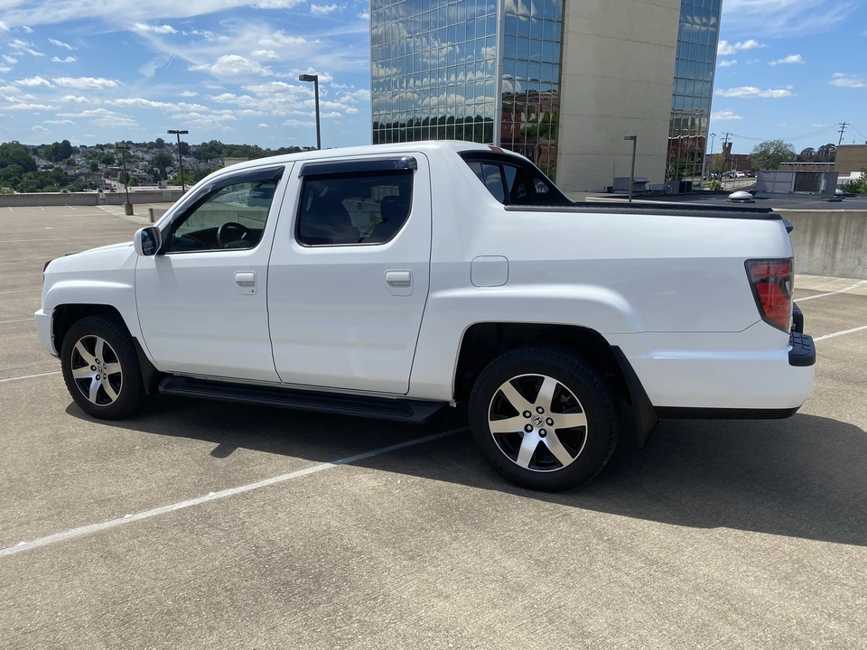 2014 Honda Ridgeline 1st Gen - Image 21 of 31