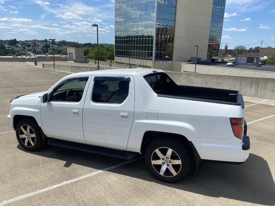 2014 Honda Ridgeline 1st Gen - Image 23 of 31