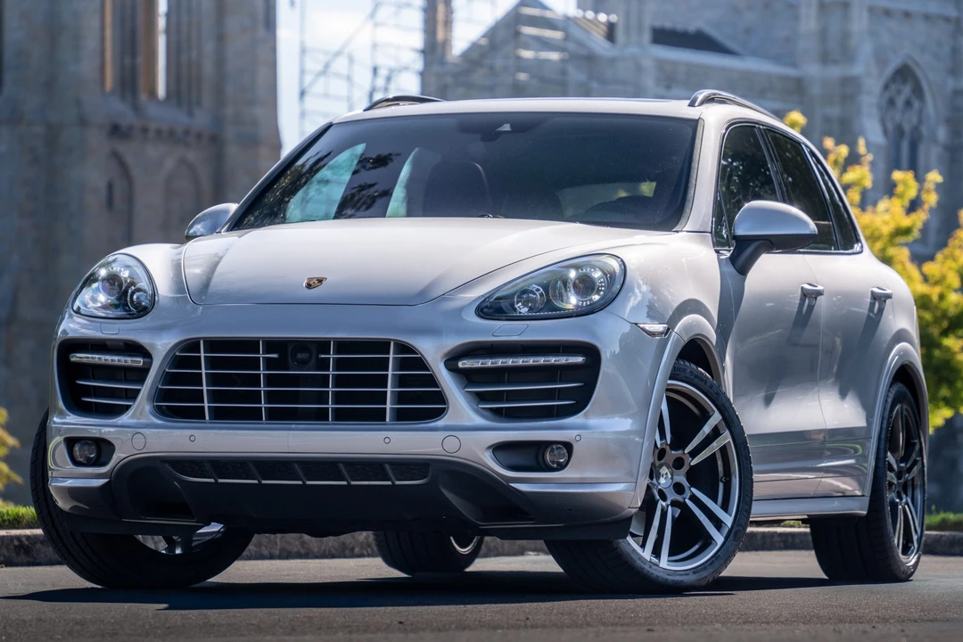 2014 Porsche 958 Cayenne GTS - Image 2 of 31