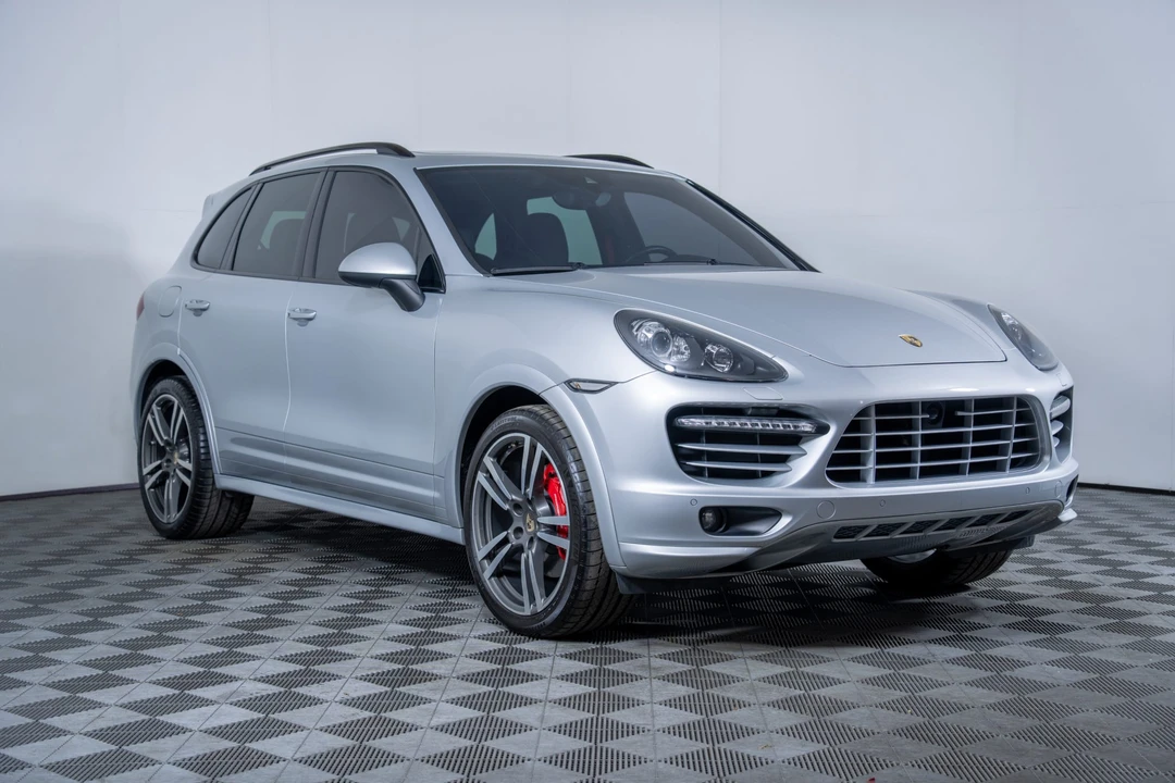2014 Porsche 958 Cayenne GTS - Image 27 of 31