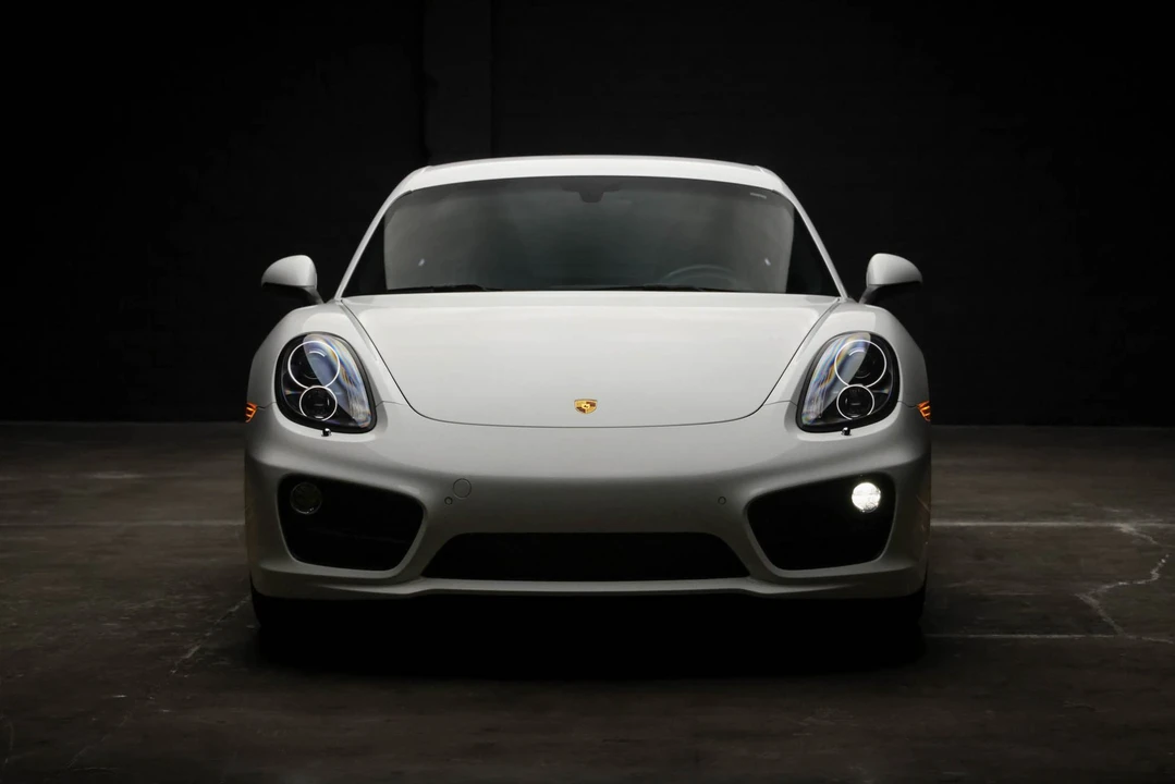 2014 Porsche 981 Cayman S - Image 7 of 31