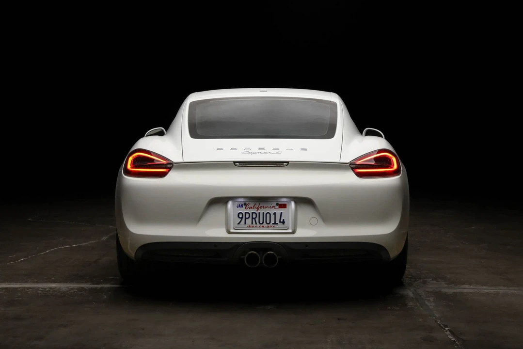 2014 Porsche 981 Cayman S - Image 22 of 31