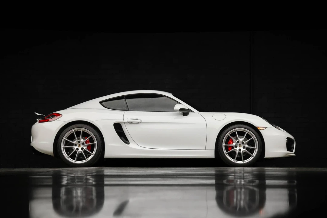 2014 Porsche 981 Cayman S - Image 15 of 31