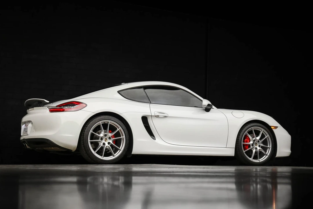 2014 Porsche 981 Cayman S - Image 17 of 31