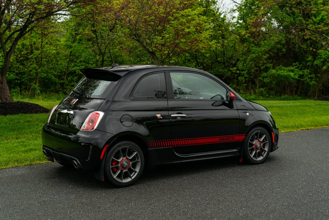 2015 Fiat Abarth 500 - Image 25 of 31