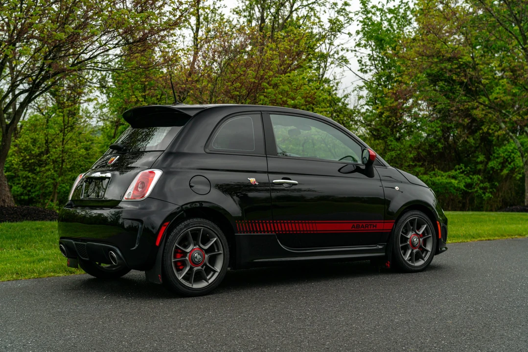 2015 Fiat Abarth 500 - Image 26 of 31