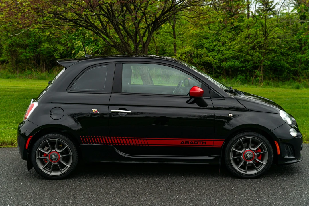 2015 Fiat Abarth 500 - Image 29 of 31