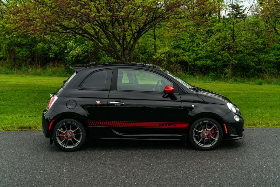 2015 Fiat Abarth 500 - Image 30 of 31