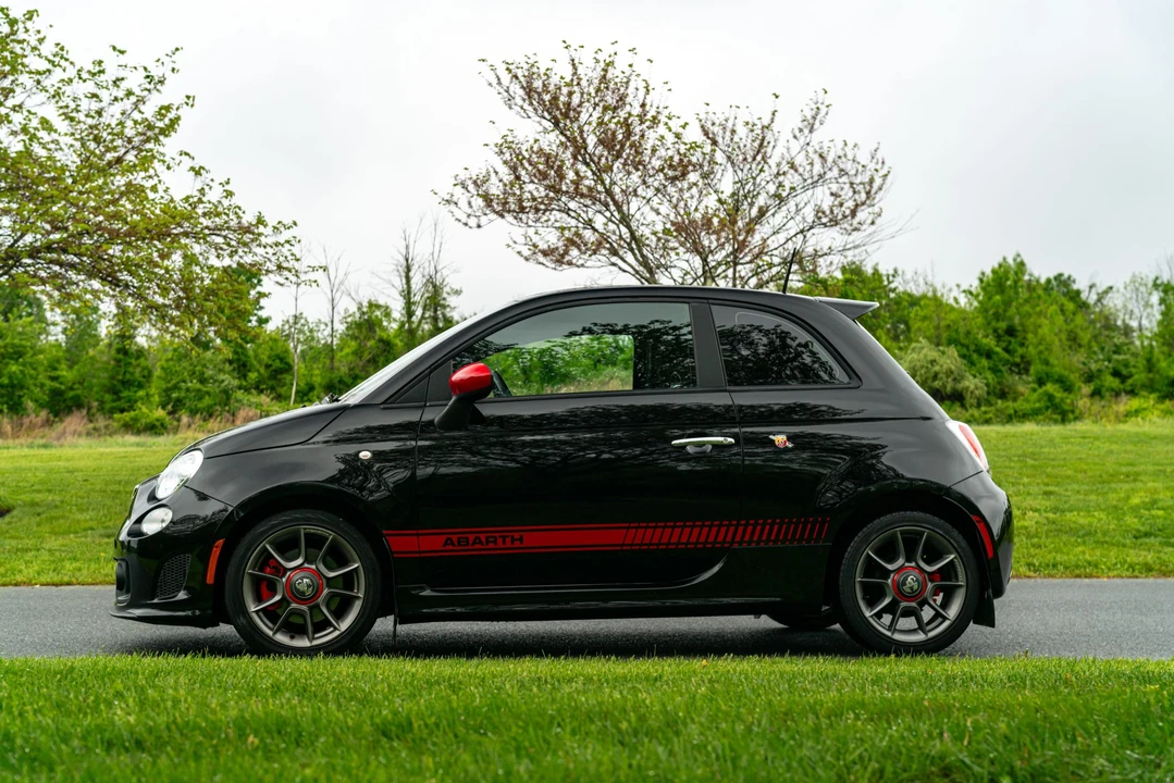 2015 Fiat Abarth 500 - Image 7 of 31
